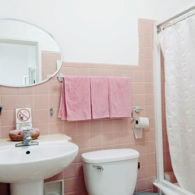 🏠 Renta De Apartamento Por Tiempo Indefinido. 🛏️ Tiene 2 habitaciones para 5 personas. 📱 Reserva: +5355284821 - 4/4