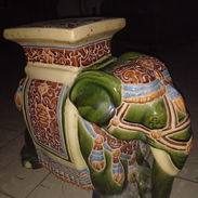 Se vende elefante de cerámica china - Img 58269042