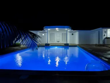 🌴🏊‍♂️¡Descubre el paraíso en la Habana! 🌴🏊‍♂️ disponemos de casas con piscinas de lujo - Img 65641695