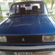 Vendo Lada 2105, motor 01. Mecánica bien, carrocería regular Precio: $6000 Llamar o escribir por whatsap 52419042 - Img 56463493