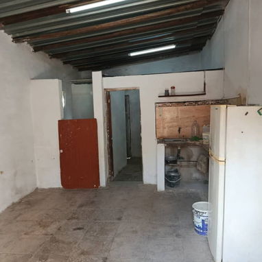 *146🏡Venta de casa Puerta de Calle en Párraga [ techo ligero ]*  🗺*Ref. : La casa Sánchez*  🚘*Hay un patio delante en - 6/7