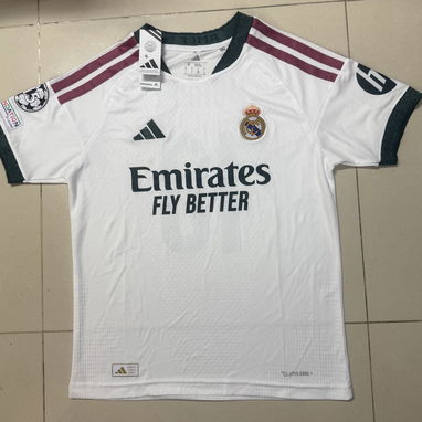 Pulover de fútbol para adultos 25 usd - 7/10