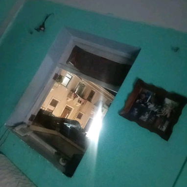 Se vende apartamento ubicado en Centro Habana a solo una cuadra del Barrio Chino/ Manrique y Dragones - 8/10