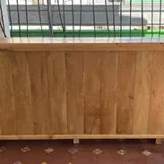Se vende mostrador de madera para mercado o cafetería - Img 55367260