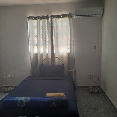Casa con piscina.  WhatsApp 5 8142662 - Img 120161915