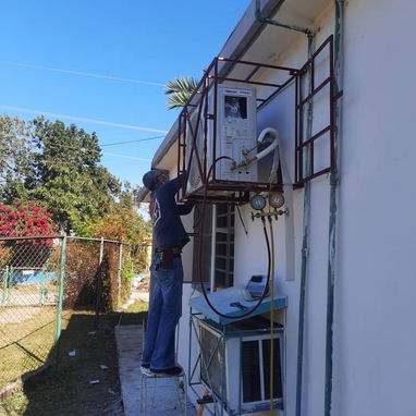 Contamos con todo lo necesario para el montaje,mantenimiento,defectación y recarga de gas refrigerante de split 52966031 - Img 117500670