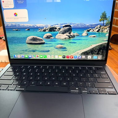 💻🍎 MACBOOK AIR 13” — CHIP M4 - 2/5