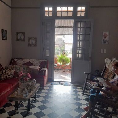 Se vende apto en biplanta (parte de arriba) en Santos Suárez moderno - Img 121918813