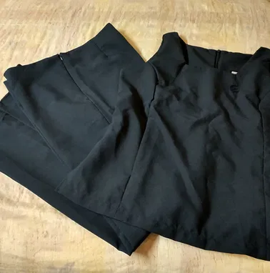 Blusas, pantalones, camisas y blazer de uniforme nuevos - Img 99556467