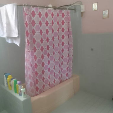 Ref #97 Ofertaaaa oportunidad de inversión!!! Preciosa casa independiente con garaje y patio en el Casino Deportivo!!! - 4/10