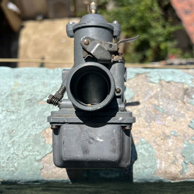 Vendo carburador de Jawa en perfectas condiciones técnicas y con muy buena autonomía!! Llegar y poner!! - Img 96131753