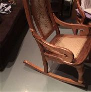 Dos sillones  de madera dura - Img 45845526