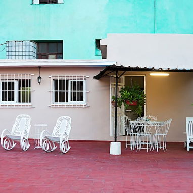 Venta de casa colonial en el vedado - Img 98215539