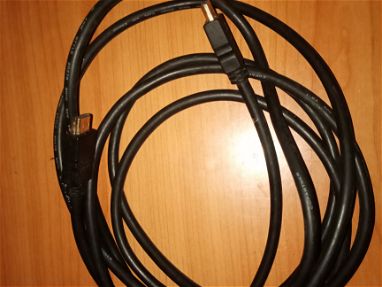 Vendo cable HDMI  de casi 3 metros de largo - Img main-image