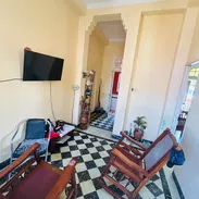 Apartamento en el tercer piso de un edificio capitalista en el Vedado , cerca de la Universidad de la Habana - Img 56752167