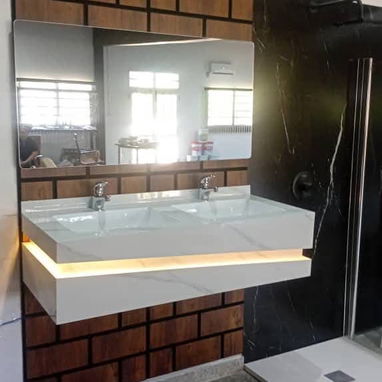 SE VENDE LAVAMANOS CON SU MUEBLE - Img 121980976