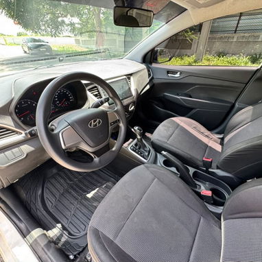 HYUNDAI ACCENT 2021 - 5/6