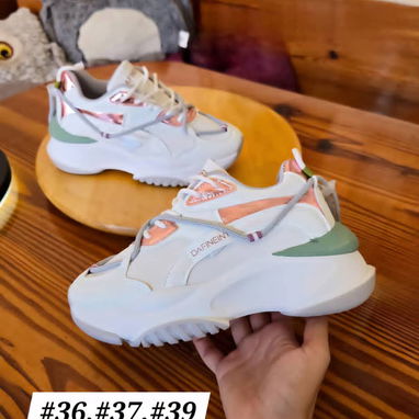 Tenis con las 3 B (Bueno, Bonito y Barato) - Img 123039965