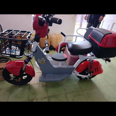Moto de 3 ruedas con asiento Lateral - 2/2