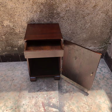 ⚜️ Cama camera con una mesita antigua restaurada • Entrega incluida 🚛 - 5/5