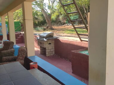 Rento casa en Guanabo con piscina - Img 64575419