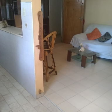 Vendo Apartamento de 1 Dormitorio con Vista al Mar en parte Más Alta de Malecón Habanero. No Inundación. Vedado. Plaza. - 4/10