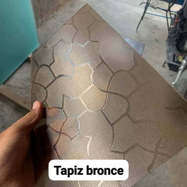 Realizamos todo tipo de trabajo de carpintería de aluminio y cristal para su hogar o negocio. Diseños personalizados - Img 124456679