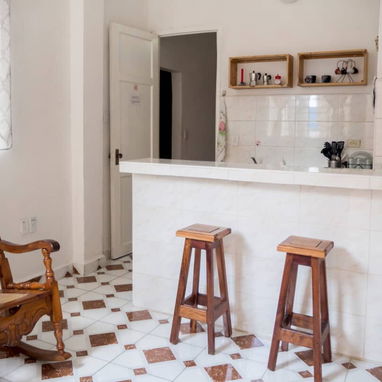 Apartamento independiente al lado de la tienda de Carlos III. Centro Habana. - Img 125518331