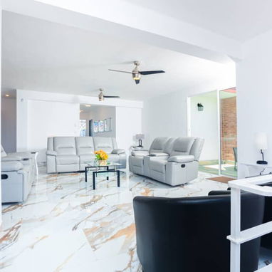 🏢⚡️🌈La Rampa Sky Tower renta de apartamento con respaldo energético en la Habana (Vedado)/Alquiler de apartamento - Img 125767420
