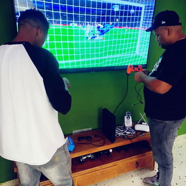 Ventas de videojuegos a domicilio - 5/5