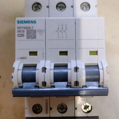 Breaker de 50,16,25,63,10 - Img 104373153