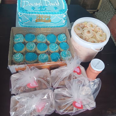 ❗️CAKES Y COMBOS PARA FIESTAS❗️ - 4/5