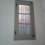 Ventana de madera con su marco - Img 54566179
