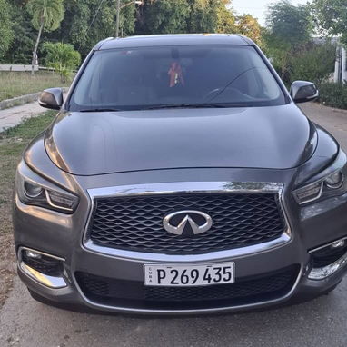 Ganga del día Vendo o negocioInfinity Q60 80mil millas 7 filas de asientos año 2018 - Img 113461073