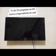 Se vende tv de 32 pulgadas de poco uso y proyector - Img 56039615
