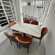 Mesa de comedor de porcelanato - Img 56227895