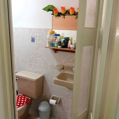 Casa cerca del mar,en planta baja de una biplanta,con entrada independiente en Cojimar - 3/9