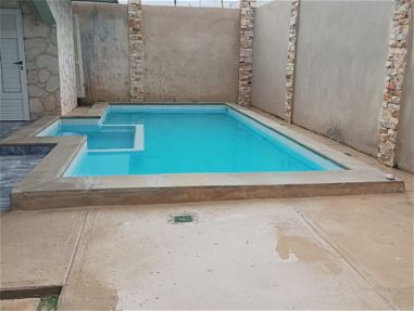 Renta casa en Boca Ciega con piscina,3 habitaciones ,3 baños,cocina equipada,ubicada frente al mar,56590251 - Img 62354725