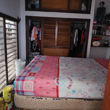 SE VENDE PROPIEDAD DE 3 NIVELES EN MARIANAO* - 9/10