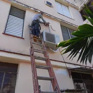 Técnico en equipos d clima ❄️🥶 seriedad, profesionalidad y buen precio 52936031 - Img 54558455