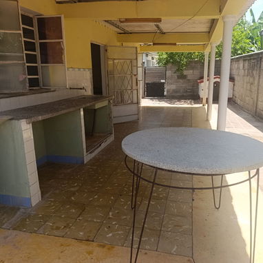 Venta de casa en Cojimar, puerta de calle,con garaje y portal - 2/9