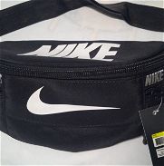 Canguros nuevos grandes de marca Nike de color negro y de buen material calidad - Img 46051648