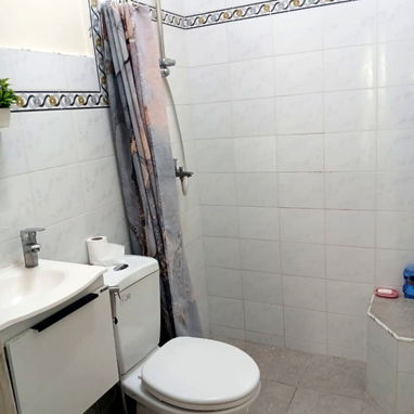 🔥 Casa en venta en Diez de Octubre – cómoda, funcional y lista para habitar - Img 124892591