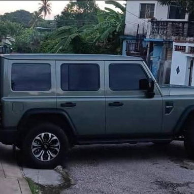 BAW 212 (land Rover Defender) 2025, motor de gasolina 2.5, con 5 mil kilómetros, automático, todos los extras - Img 123235855