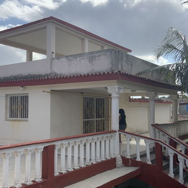 Espectacular Villa en Cojímar con Piscina, Mirador y Gran Potencial de Negocio - 7/10