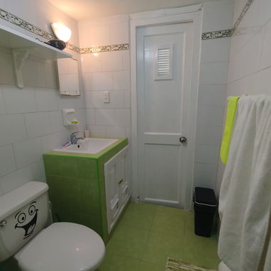 SUPER APARTAMENTO CON TODO. BALCON.2HABITACIONES.CENTRICO. 3ER PISO. CAPITALISTA.AZOTEA LIBRE - Img 119279269
