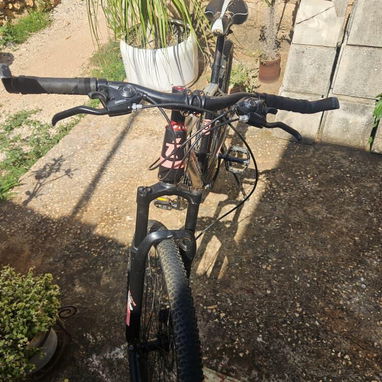 Bicicleta 29 como nueva único detalle el asiento rasgado todo lo demás funciona al 100 - Img 122221199