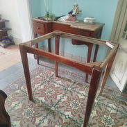 4 Mesa de madera buena sin parte de arriba. - Img 57085824