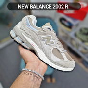 New Balance 2002 R #42 43 Precio75 usd VEDADO - Img 57026973