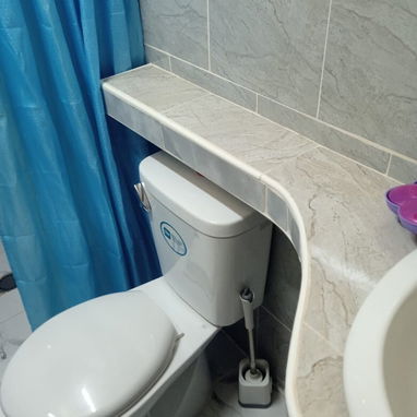 *$6500usd. En venta apartamento (3er  piso) de un edificio en El Cotorro, Alberro.  punto de referencia el antillanito . - 9/10